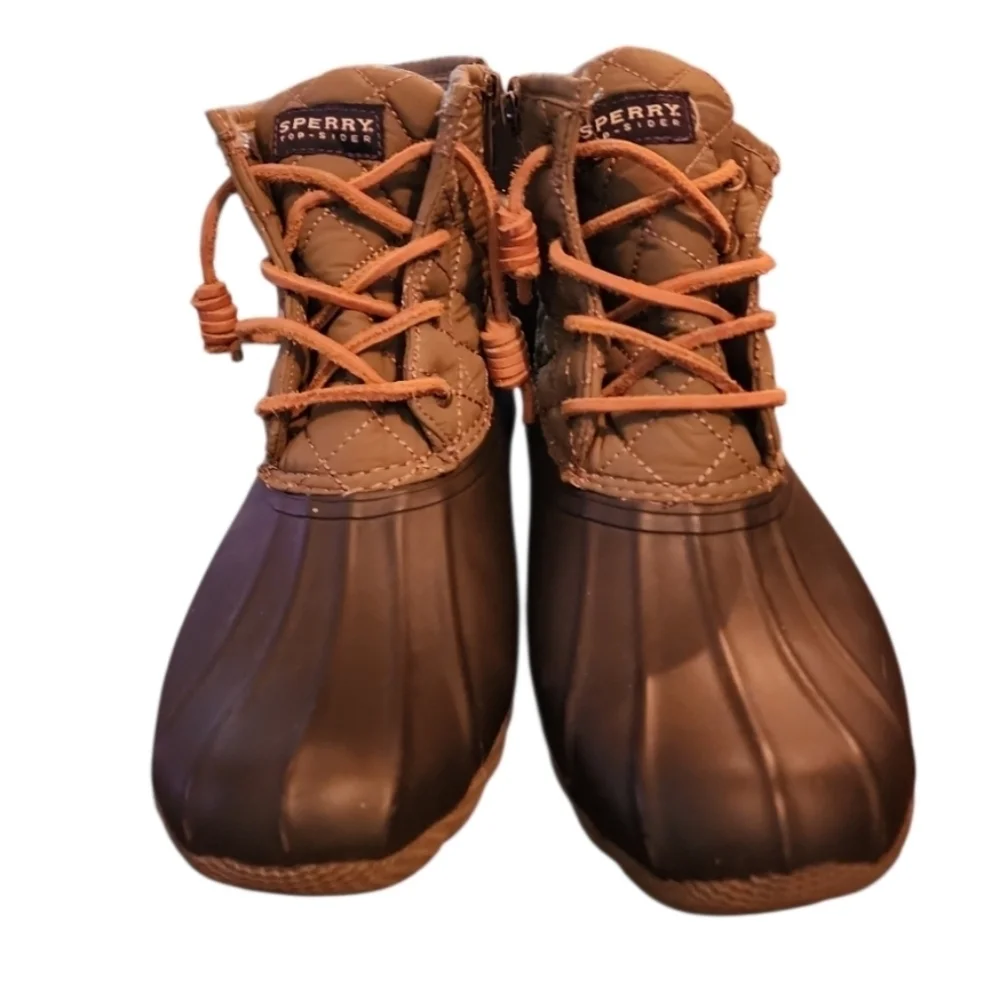 Sperry Women's Saltwater Quilted Duck Boot Size 5 olive green & blue Waterproof